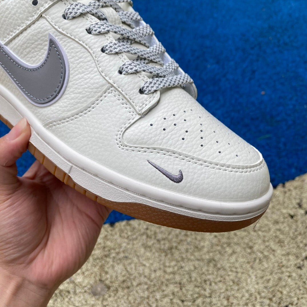 Dunk low X Suprême