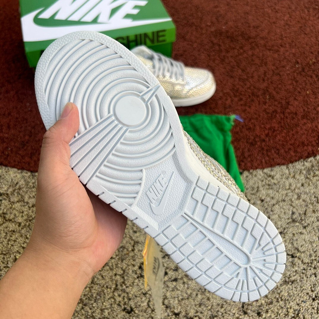 Dunk low X Swarovski "Pure Platinium"