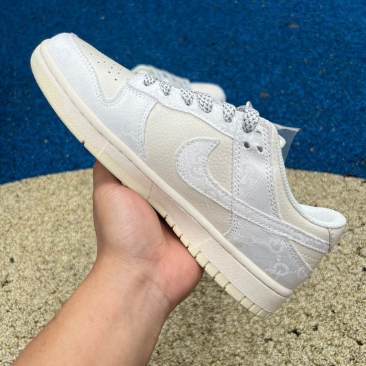 Dunk low X Gucci
