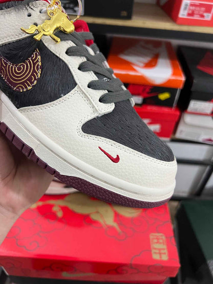 Dunk low 2026 CNY