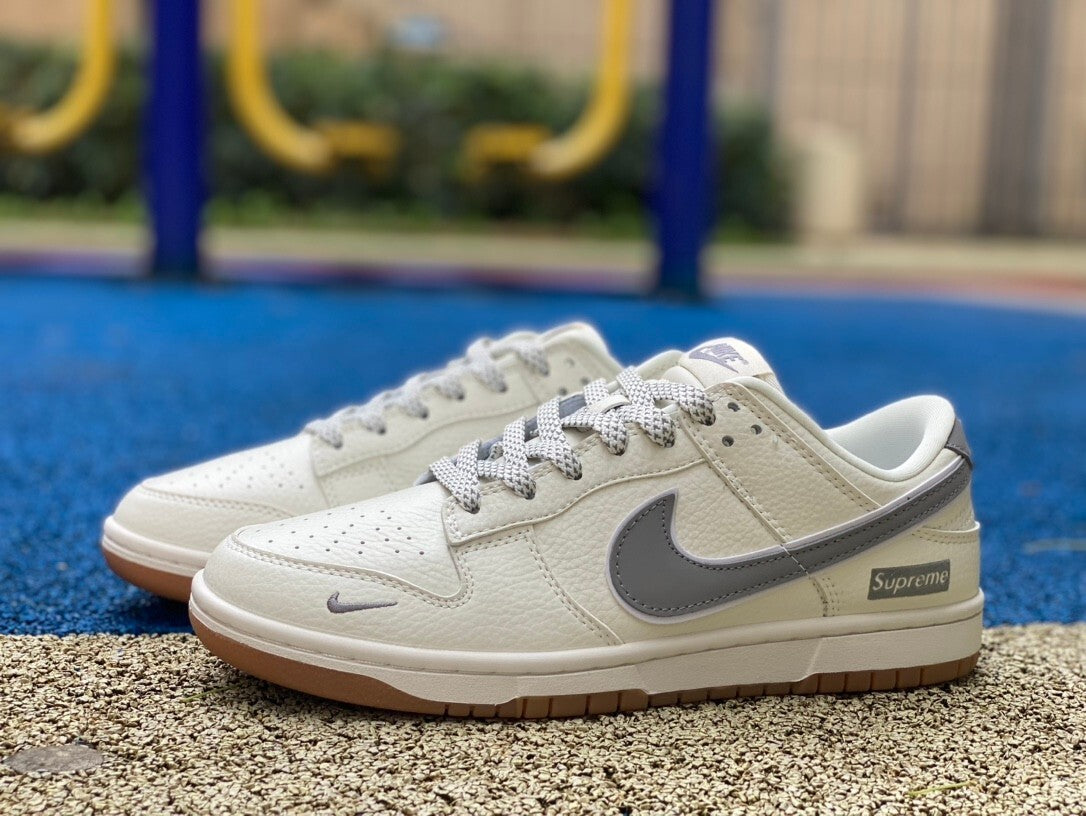 Dunk low X Suprême