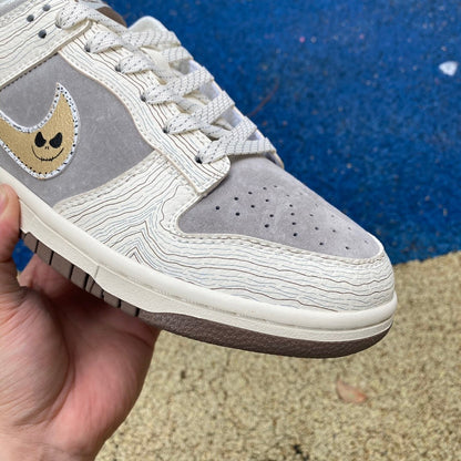 Dunk low X Suprême Beige