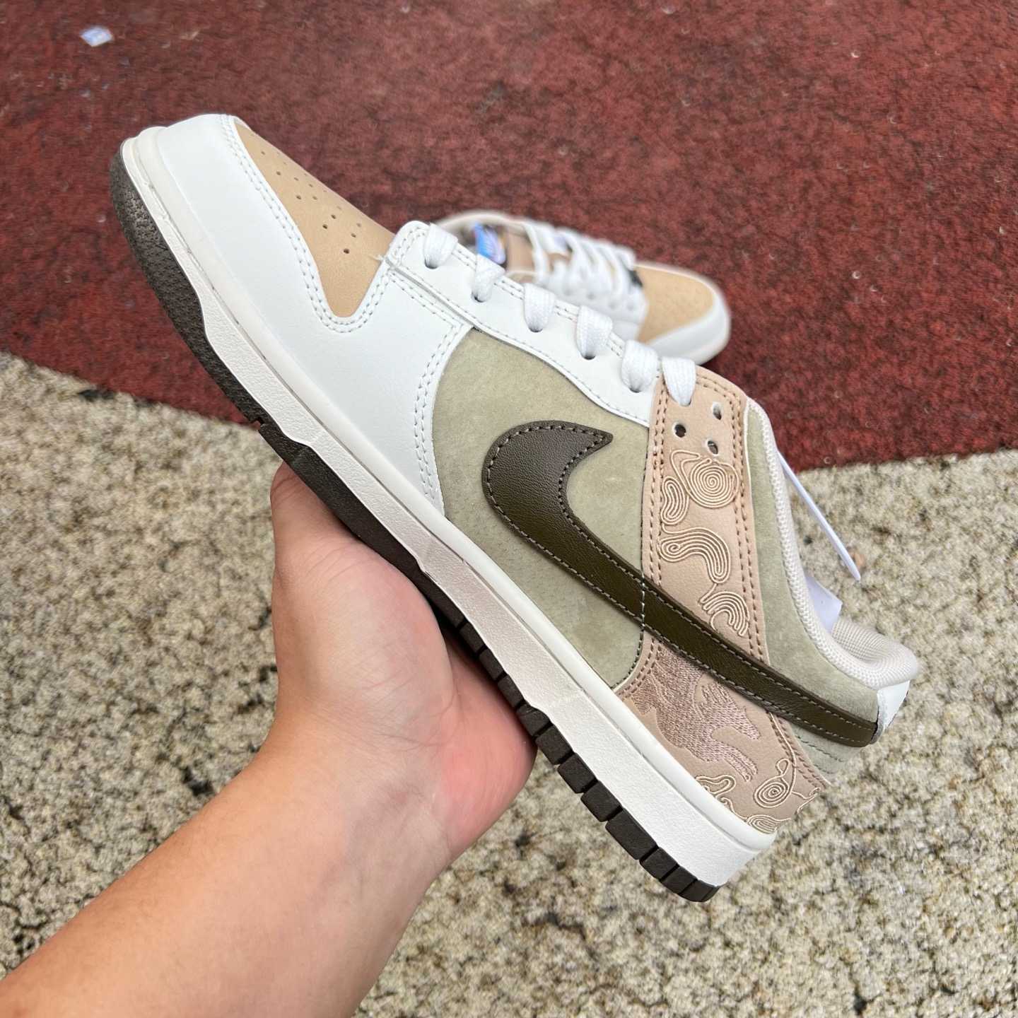 Dunk Low Pegasus Pack CNY