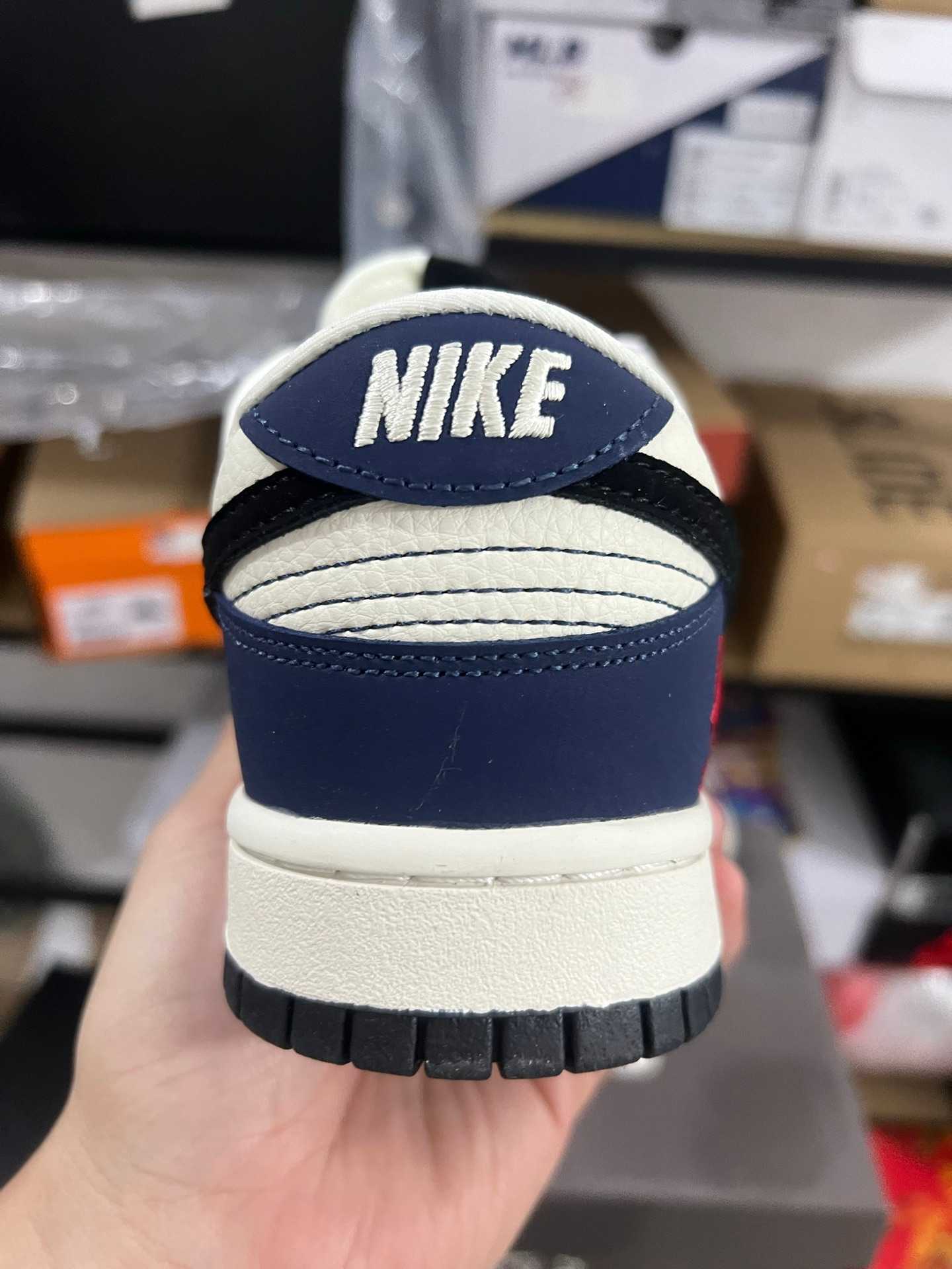 Dunk Low Undefeated