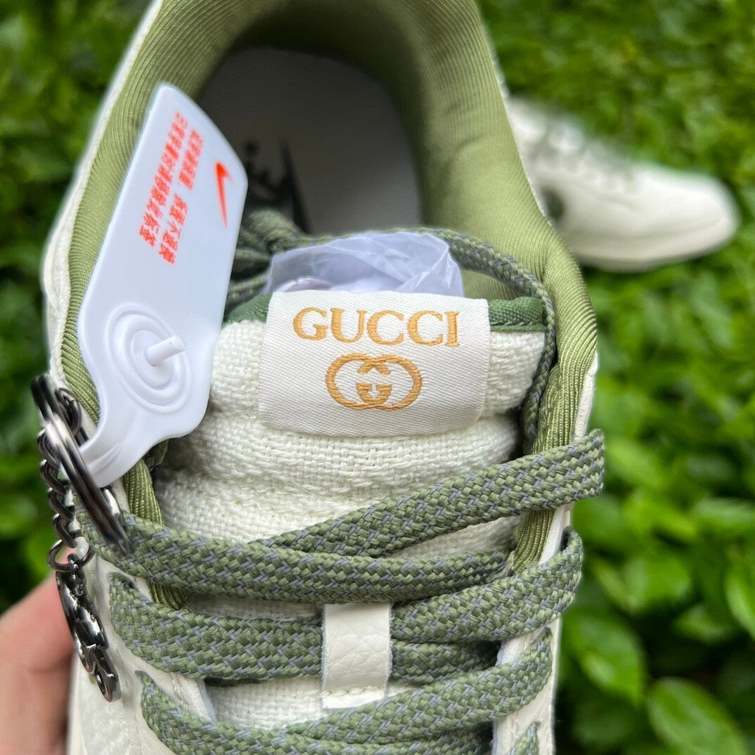 Dunk low X Gucci