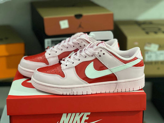 Dunk Low Valentine's Day
