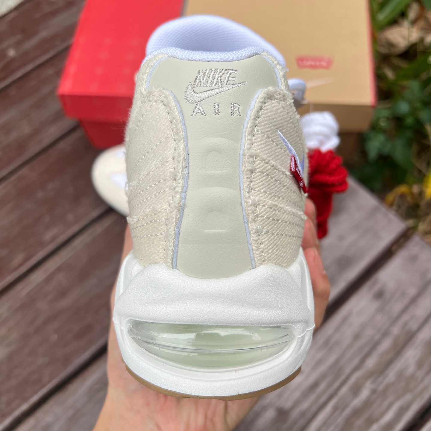 Nike Air Max 95 X Levi's