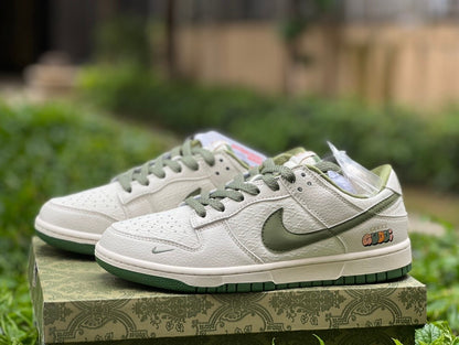 Dunk low X Gucci
