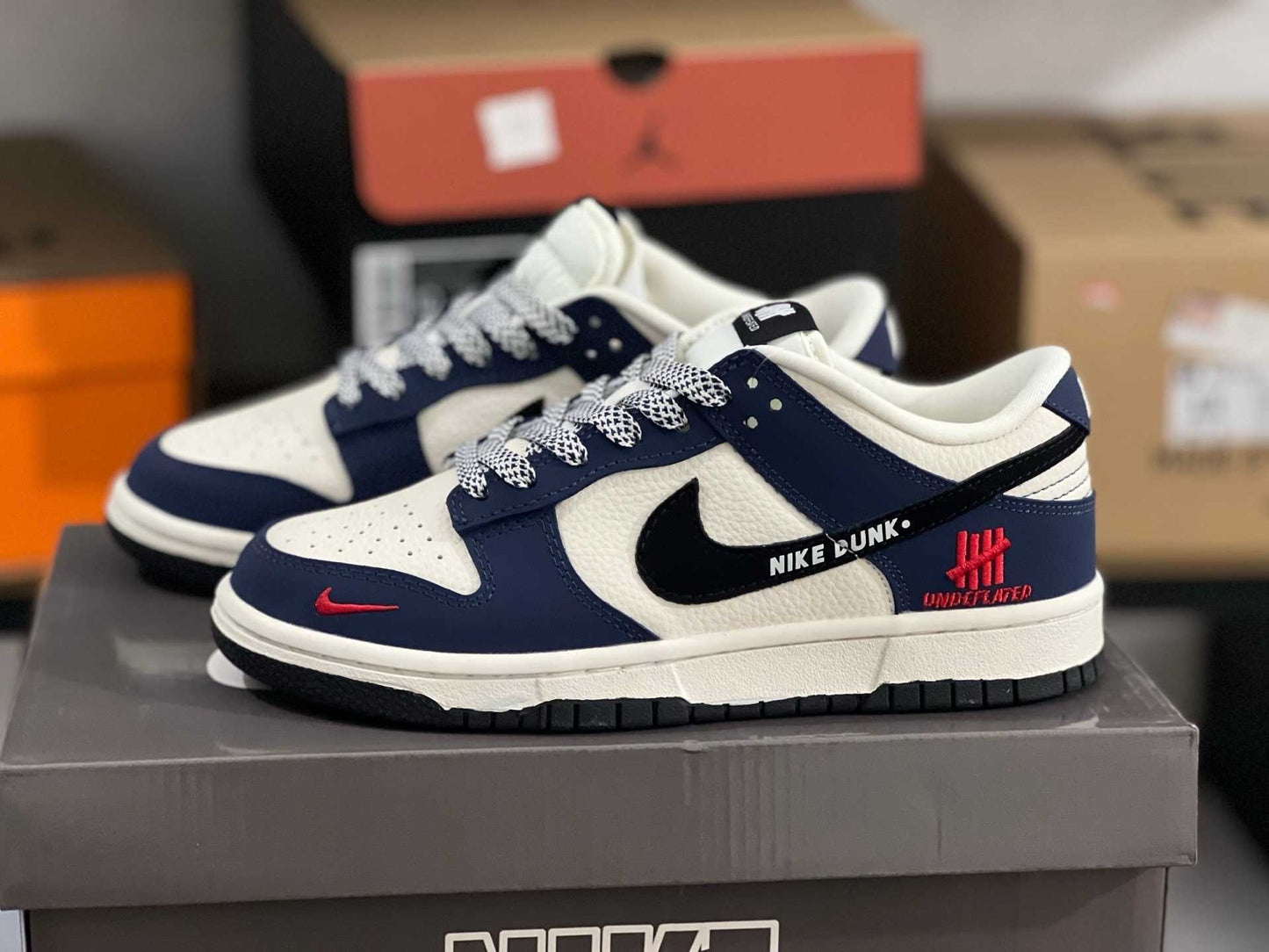 Dunk Low Undefeated