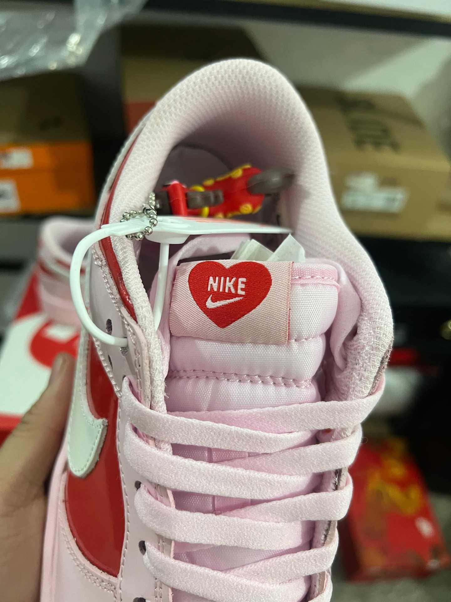 Dunk Low Valentine's Day