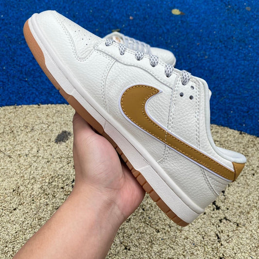 Dunk low X Suprême