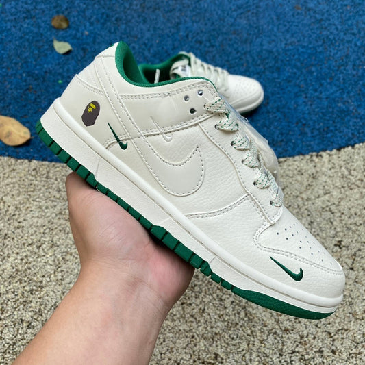 Dunk low X Bape