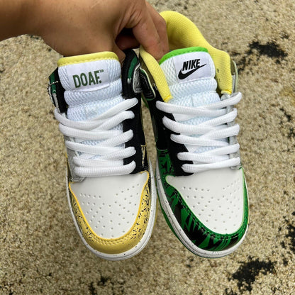 Dunk low X Doaf "What The Duck"