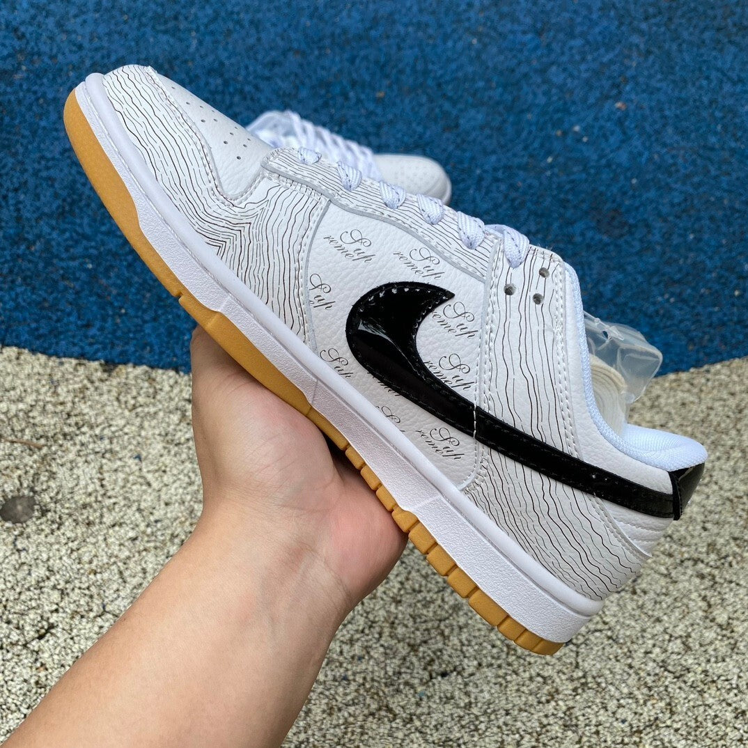 Dunk low X Suprême