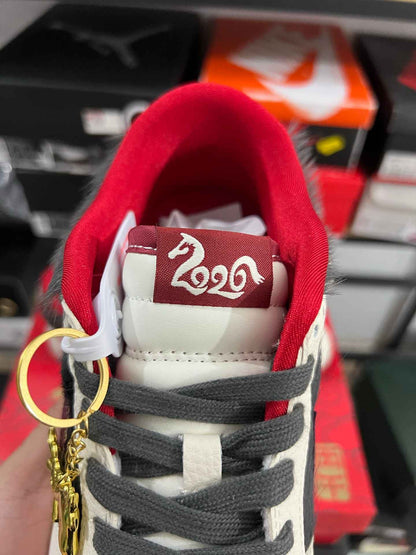 Dunk low 2026 CNY
