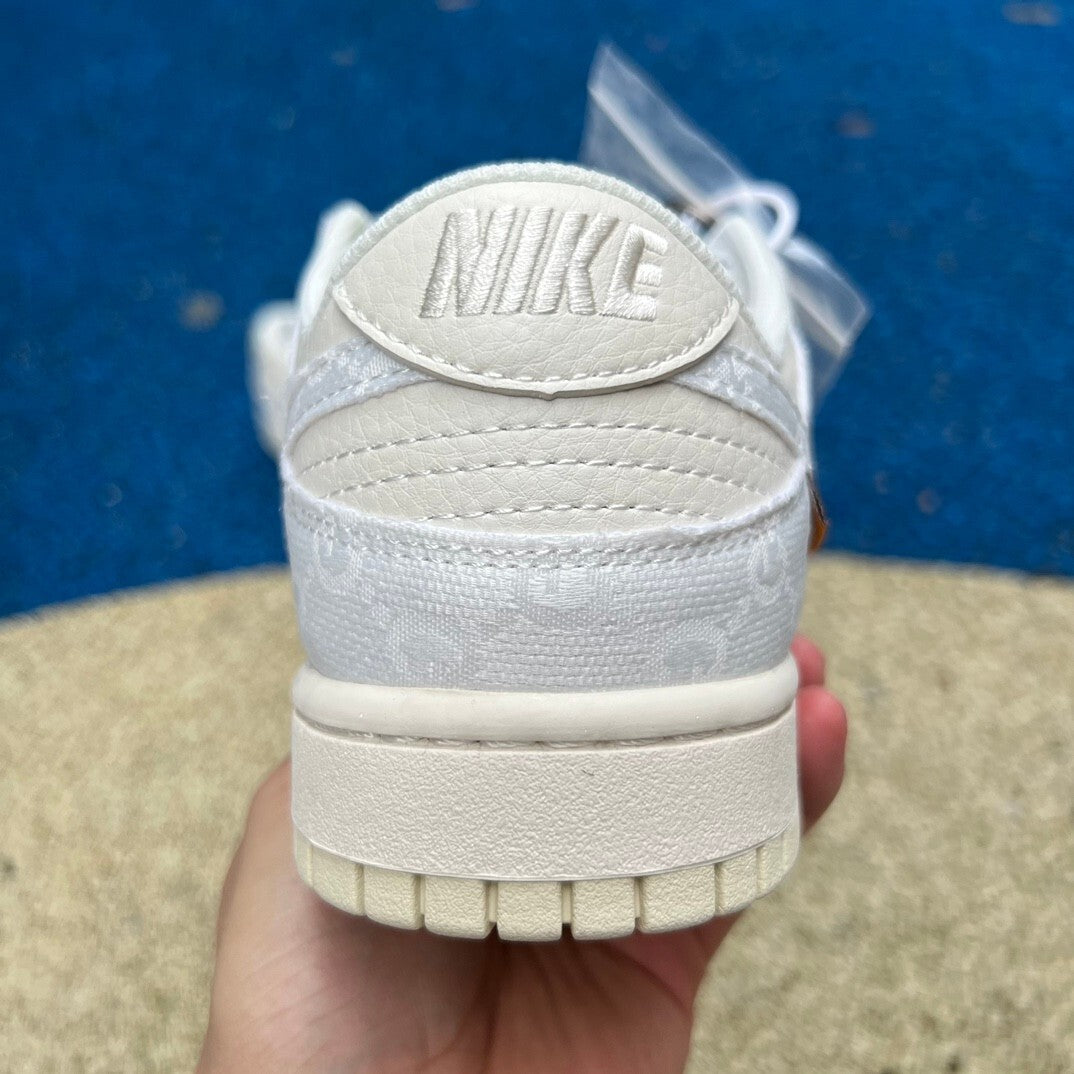 Dunk low X Gucci