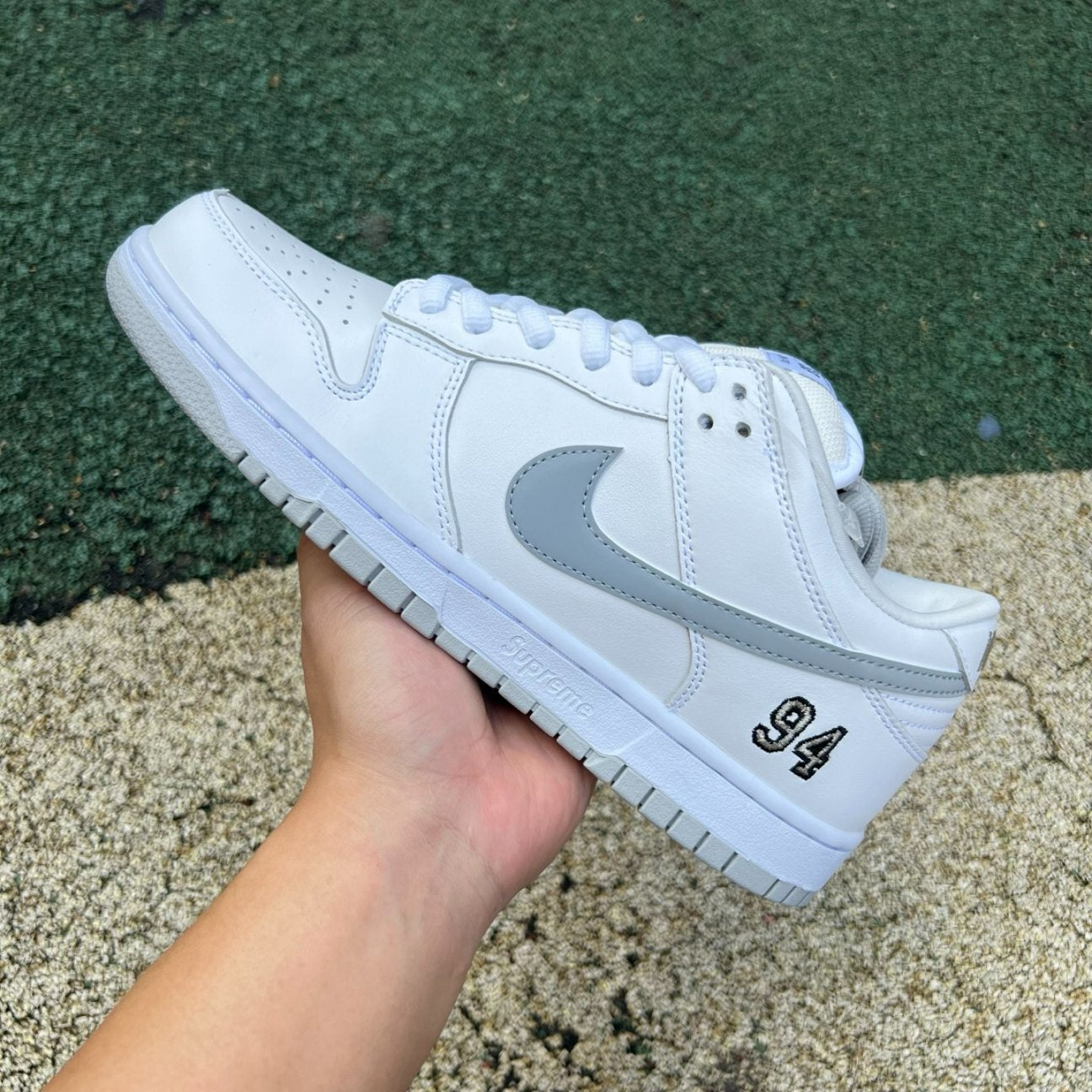 Dunk low X Suprême 94